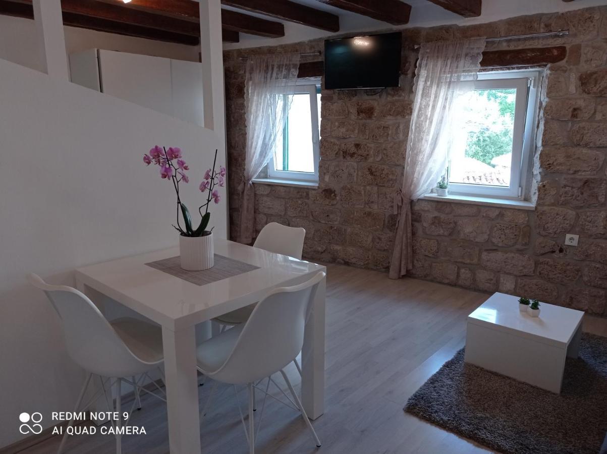 Studio Makala Apartment Trogir Bagian luar foto